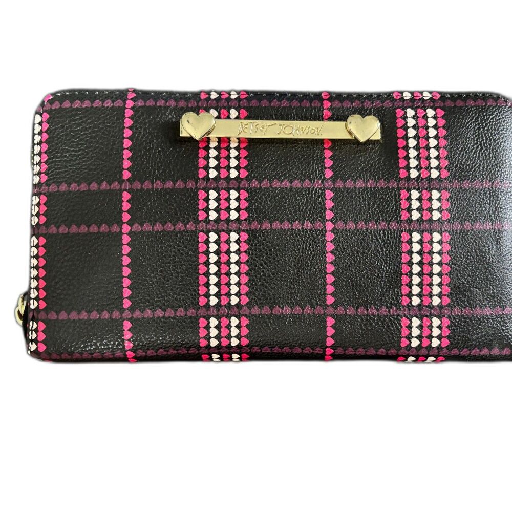 Betsy Johnson Hearts Zip Around Wallet
